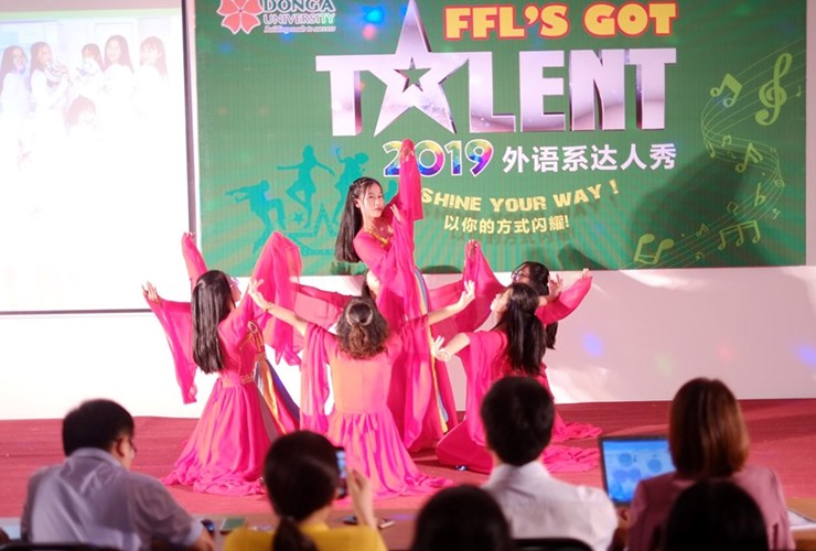Cuộc thi tìm kiếm tài năng Khoa Ngoại ngữ - FFL’s Got talent