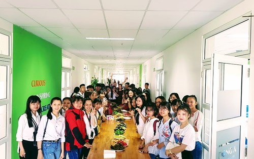 Khoa Ngoại Ngữ: Chào đón Tân sinh viên 2018