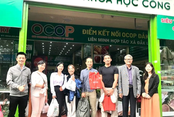Ms. Thục Anh - GIảng viên, Phiên Dịch Viên xuất sắc trong chuyến đi hỗ trợ Sản Xuất Cà Phê Bền Vững tại Việt Nam, năm 2023!