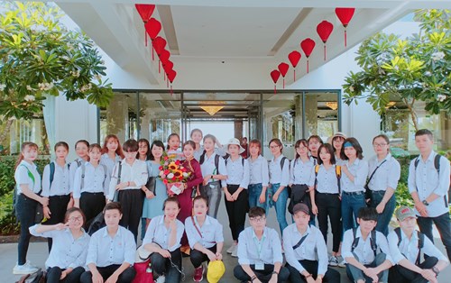 Buổi kiến tập tại Resort & Spa Vinpearl Hội An - Sinh viên ngành Ngôn ngữ Anh Đại học Đông Á