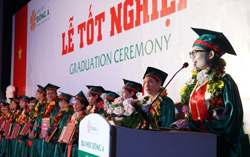 Phạm Thị Sao Khuê- Sinh viên tốt nghiệp xuất sắc ngành Ngôn Ngữ Anh